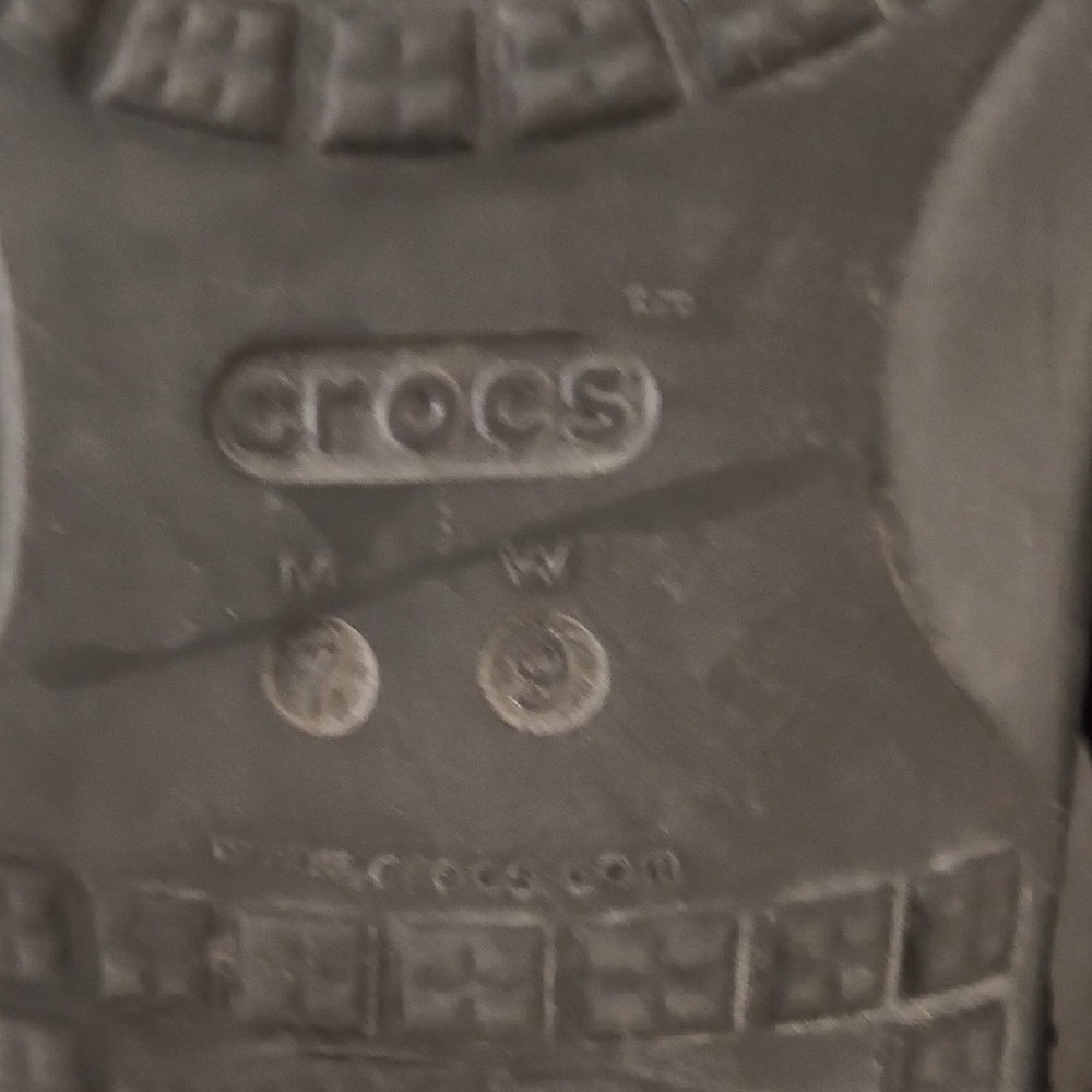 CROCS Classic Black Slide Sandals - Picture 3 of 4
